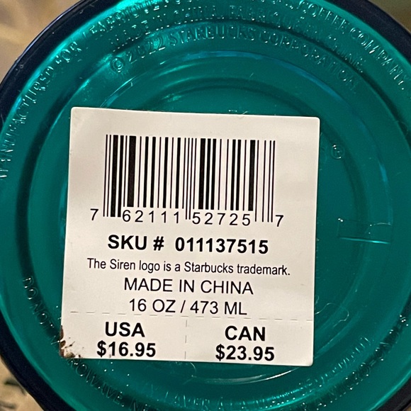 Starbucks Christmas 2022 cup *NEW* (16 oz) - Picture 4 of 4
